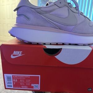 Woman Nike Phoenix Waffle Sneakers